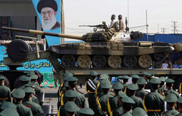Russian guns, Russian money — who supplies Iranian government in its war against Iranian people?